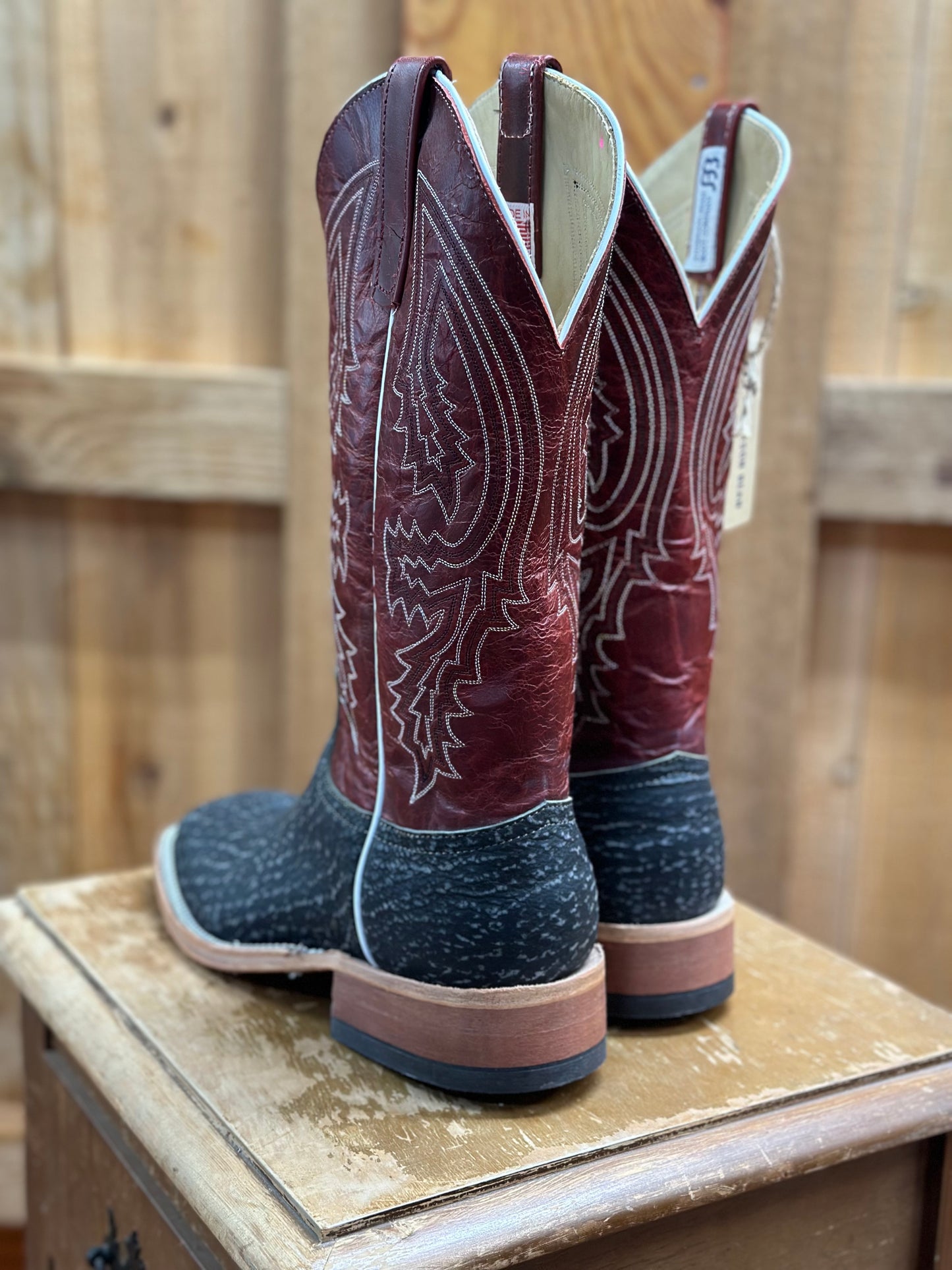 339131 BLACK SAFARI SHARK