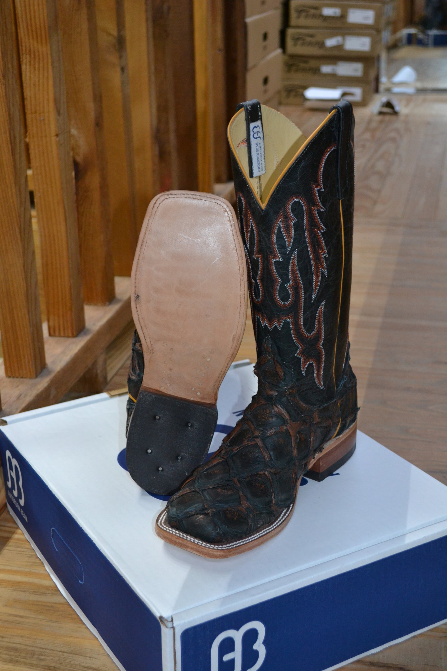 336208 Rust Big Bass.