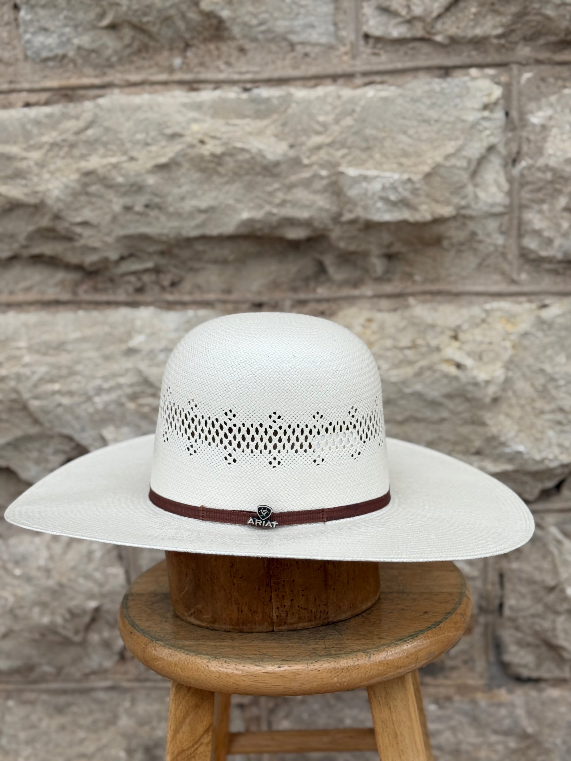 ARIAT 20 X A73342 – AV RANCH1