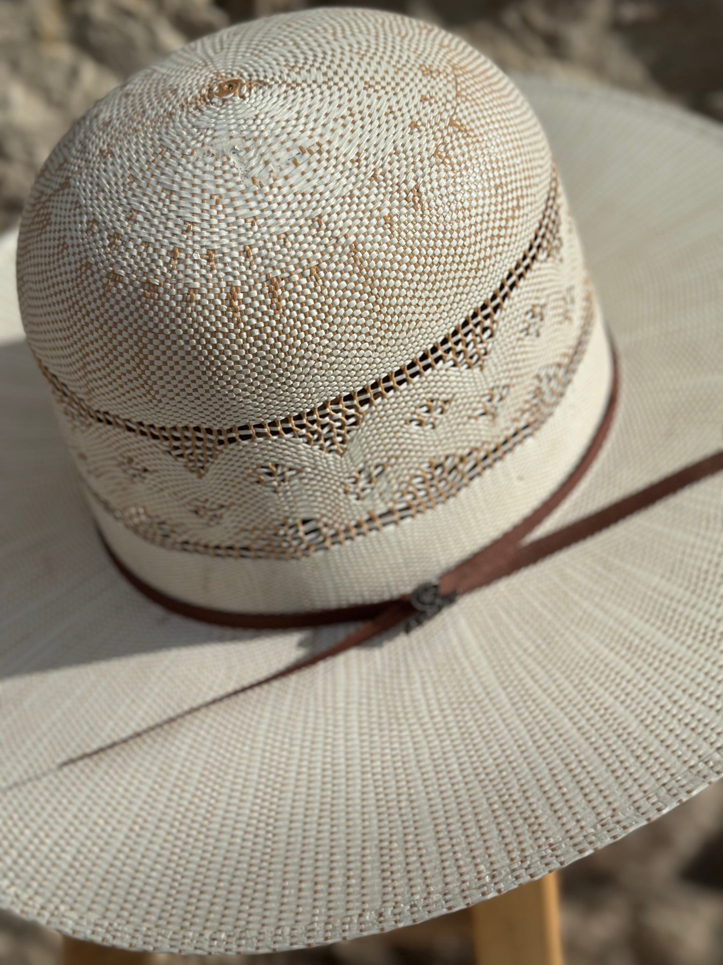 A73332 BANGORA STRAW