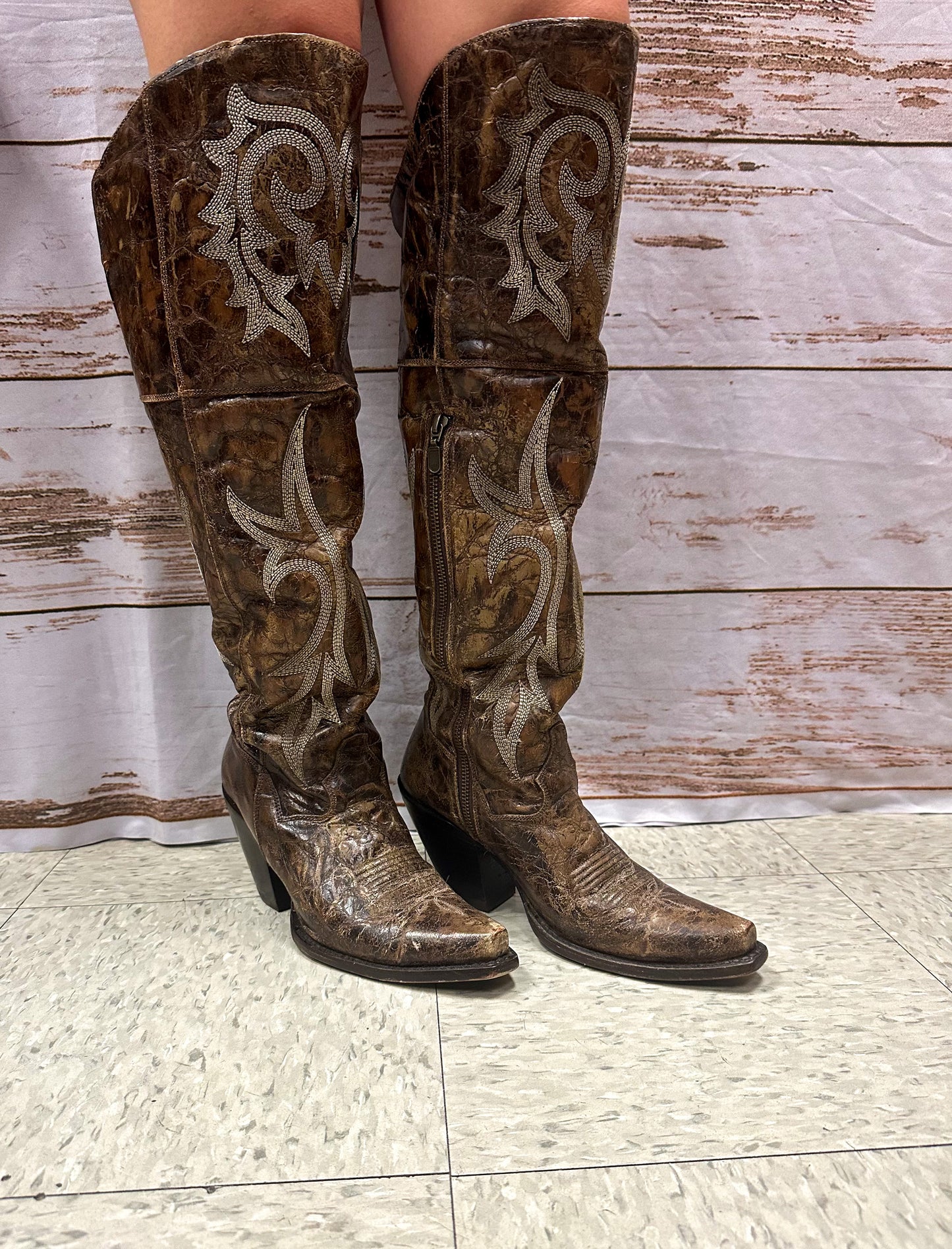 DAN POST WOMEN'S JILTED KNEE HIGH WESTERN BOOTS